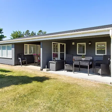 Two-bedroom Holiday In