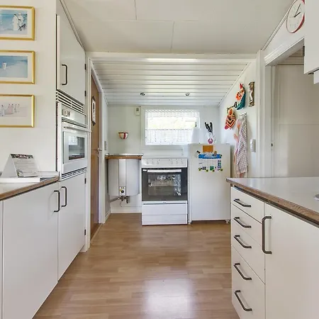 Two-bedroom Holiday In Casa de Férias Hals